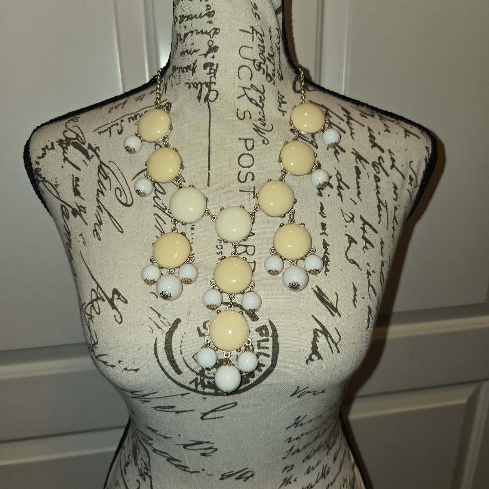 Cream & White Bead Necklace